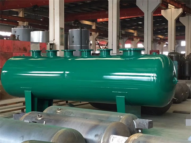 赛罕赛罕赛罕蒸汽分气缸1.jpeg